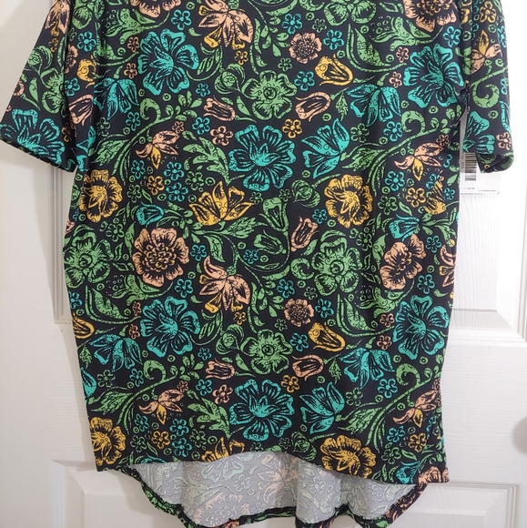 Lularoe Irma shirt - Picture 2 of 5